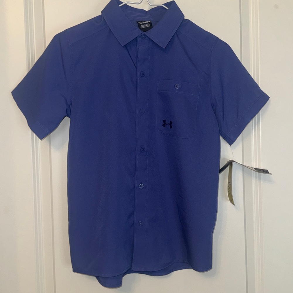 UnderArmour kids Button-Up short sleeve shirt.  NWT size MED